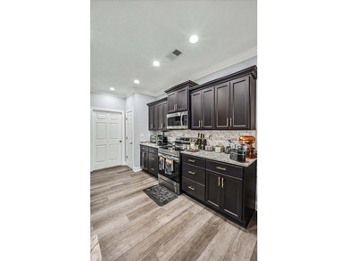Welcome to easy, low-maintenance living at 2047 Berry Hill - photo 14