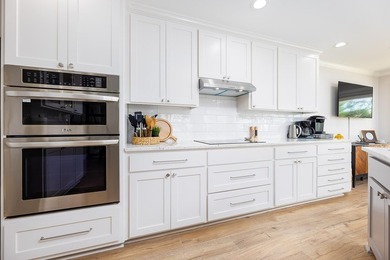 Welcome to 509 Hi Circle N, Unit B, where modern luxury meets - photo 20