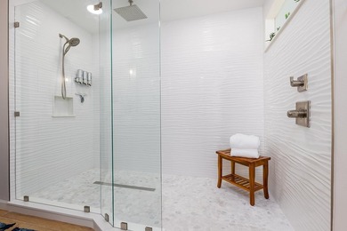 Welcome to 509 Hi Circle N, Unit B, where modern luxury meets - photo 25