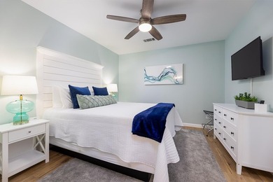 Welcome to 509 Hi Circle N, Unit B, where modern luxury meets - photo 30