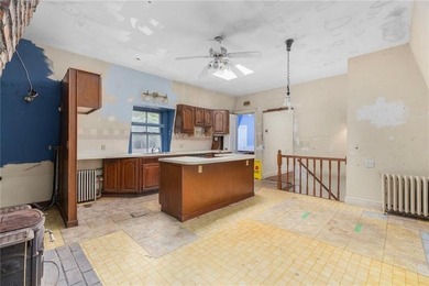 The George M. Hazard House is a substantial three-story - photo 30