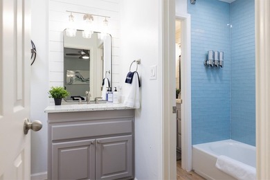 Welcome to 509 Hi Circle N, Unit B, where modern luxury meets - photo 32