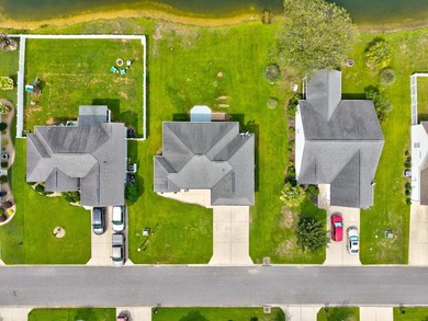 This lovely waterview 3BR / 2BA 2 car garage all Brick home in - photo 38