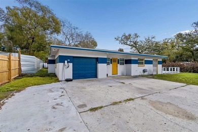 Welcome to this fully renovated 4-bedroom, 3-bathroom home - photo 6