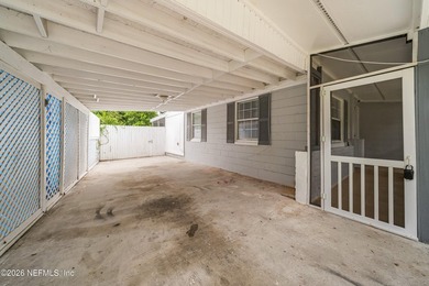 beautiful concrete block house corner has 3BD/ 2BR , fully - photo 25