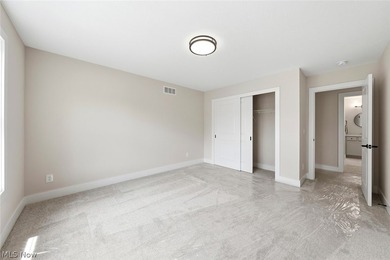 Welcome to 362 Oakmoor Avenue, move-in-ready new construction - photo 31