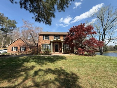 Set on 5 picturesque acres along Illinois Route 146 near Vienna - photo 2