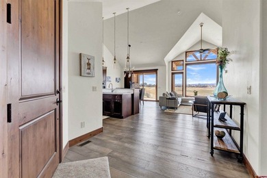 VIEWS, VIEWS, VIEWS! Experience luxury villa living at it's - photo 3