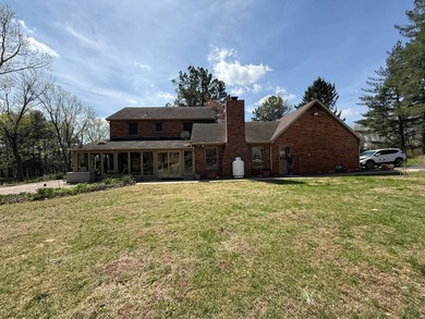 Set on 5 picturesque acres along Illinois Route 146 near Vienna - photo 3
