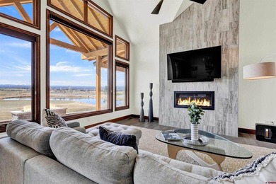 VIEWS, VIEWS, VIEWS! Experience luxury villa living at it's - photo 4