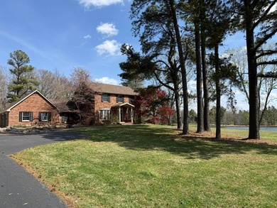 Set on 5 picturesque acres along Illinois Route 146 near Vienna - photo 4