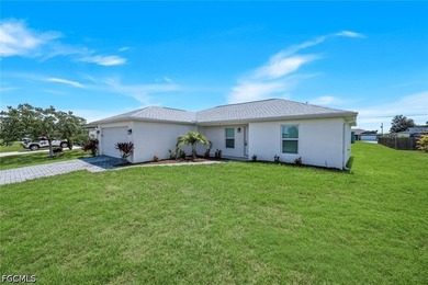 This beautifully built 2024 home offers 3 bedrooms, 2 bathrooms - photo 29