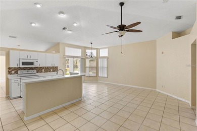 One or more photo(s) has been virtually staged. Move-in ready - photo 9