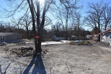 Pomme de Terre Lake Lot Sale Pending in Wheatland Missouri