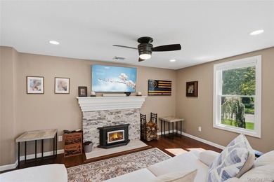 I am excited to share the details of a truly immaculate, move-in - photo 12