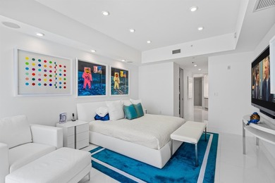 Rare oceanfront corner penthouse with sweeping views up and down - photo 16