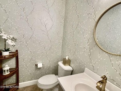 Welcome to 12632 Distant View Lane! A charming home tucked away - photo 16