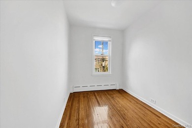 Well-maintained two-family home in the desirable Throggs Neck - photo 18