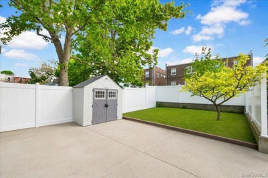 Well-maintained two-family home in the desirable Throggs Neck - photo 31