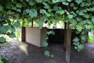 Potential Multi-Generational Living Opportunity in the Heart of - photo 32