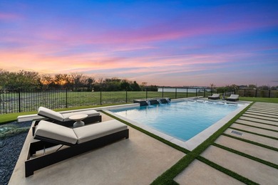 A striking custom-built modern residence overlooking the lake - photo 4
