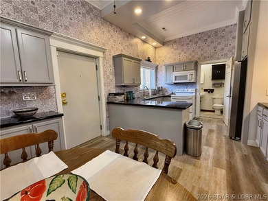 Nestled on 6.1 private acres, this exceptional 2 bed 2 1/2 bath - photo 7