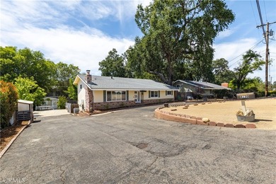 Welcome to 8130 Azucena Avenue in Atascadero! A warm and - photo 5