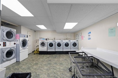 Welcome to 15 Canterbury, C11, a beautiful and well-maintained - photo 11