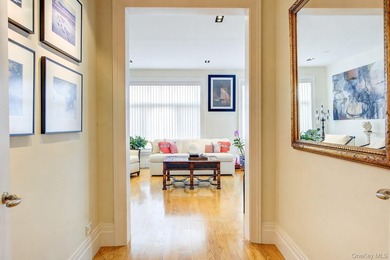 Rebuilt in 2004, this stunning residence sits on an oversized 7 - photo 14