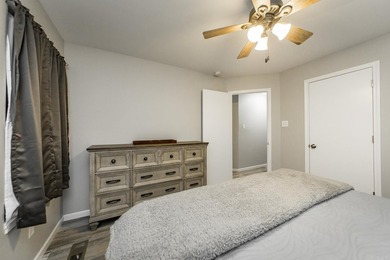 Lakefront Retreat - Modern 3 Bed, 2 Bath Home Built in 2022 - photo 15