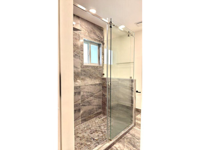 Completely renovated 4-bedroom, 2-bath home with a stunning - photo 15