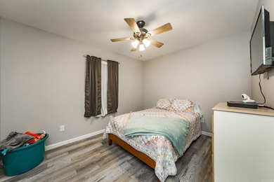 Lakefront Retreat - Modern 3 Bed, 2 Bath Home Built in 2022 - photo 16
