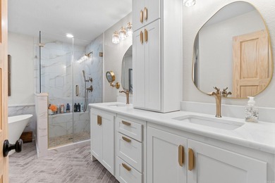 Welcome to this beautifully remodeled modern European home - photo 16