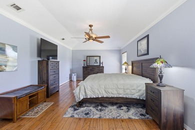 Motivated Seller, bring your offer! Don't miss this incredible - photo 19