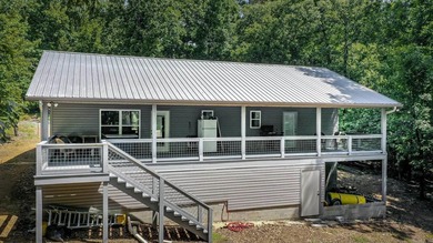 Lakefront Retreat - Modern 3 Bed, 2 Bath Home Built in 2022 - photo 22
