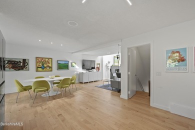 Birchwood Village townhouse! A must-see unit-extensively - photo 24