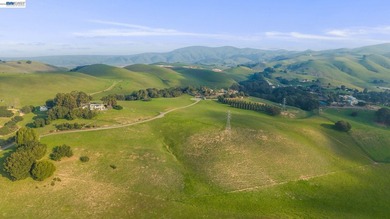 Over 20 acres of stunning land in the Bay Area with 360-degree - photo 25