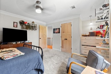Welcome to this beautifully remodeled modern European home - photo 25