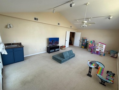 Motivated Seller, bring your offer! Don't miss this incredible - photo 26