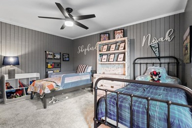 Welcome to this beautifully remodeled modern European home - photo 29