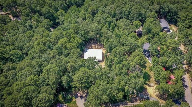 Lakefront Retreat - Modern 3 Bed, 2 Bath Home Built in 2022 - photo 32