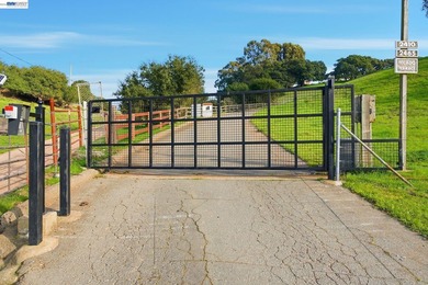 Over 20 acres of stunning land in the Bay Area with 360-degree - photo 37