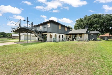 Lake Granbury Home For Sale in Granbury Texas