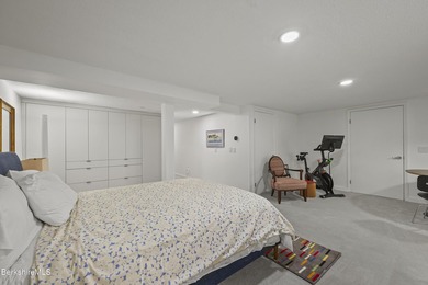 Birchwood Village townhouse! A must-see unit-extensively - photo 45