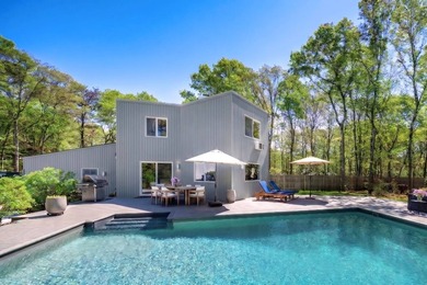 Beautifully renovated and move-in ready, this Westhampton - photo 1