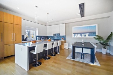 Exclusive opportunity to own one of the limited 3-bedroom - photo 8