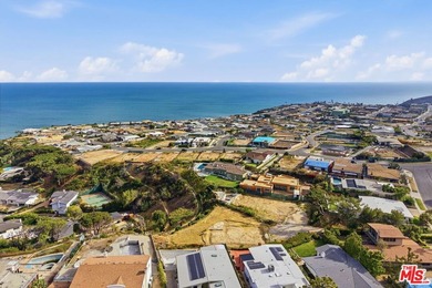 3442 Cloudcroft Dr, Malibu is uniquely positioned on a 15,278 - photo 12