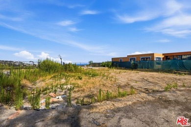 3442 Cloudcroft Dr, Malibu is uniquely positioned on a 15,278 - photo 13