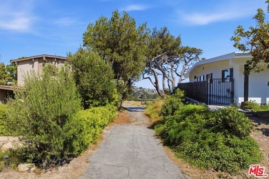 3442 Cloudcroft Dr, Malibu is uniquely positioned on a 15,278 - photo 17