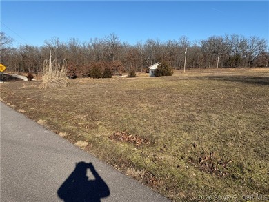 If your looking to build, Look no further! This Flat Lot sits in - photo 2